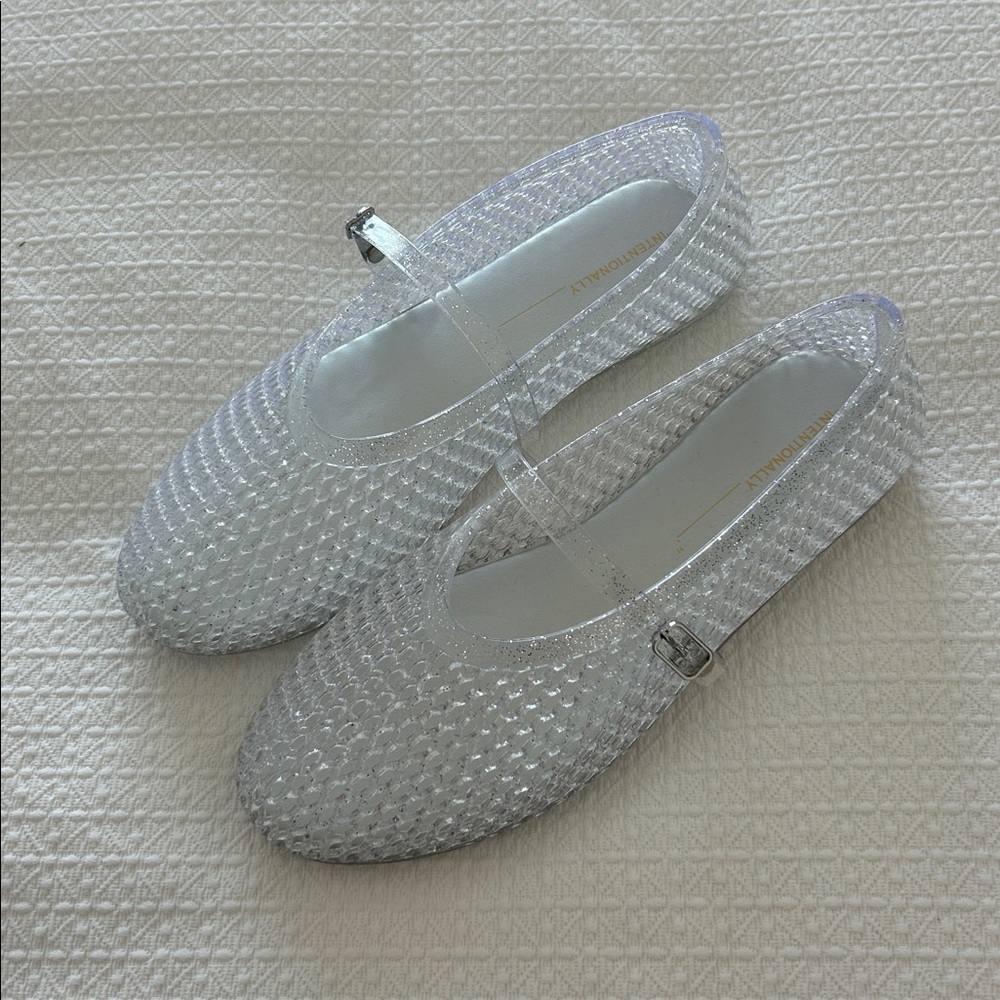 INTENTIONALLY BLANK Clear Glitter Jelly Mary Jane Flats